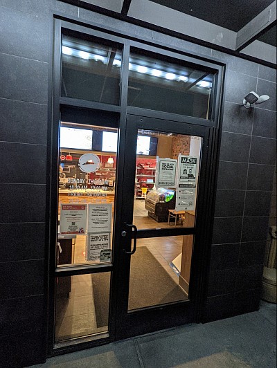 Pizzahut Storefront